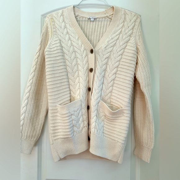 Gap Sweater - Picture 1 of 5